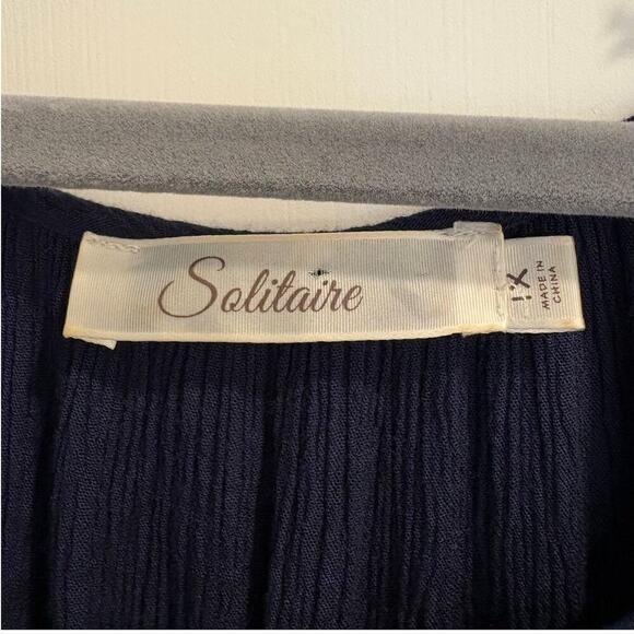 Solitaire 1X Navy Blue Peasant Style Top With Emrboidery - Picture 3 of 7